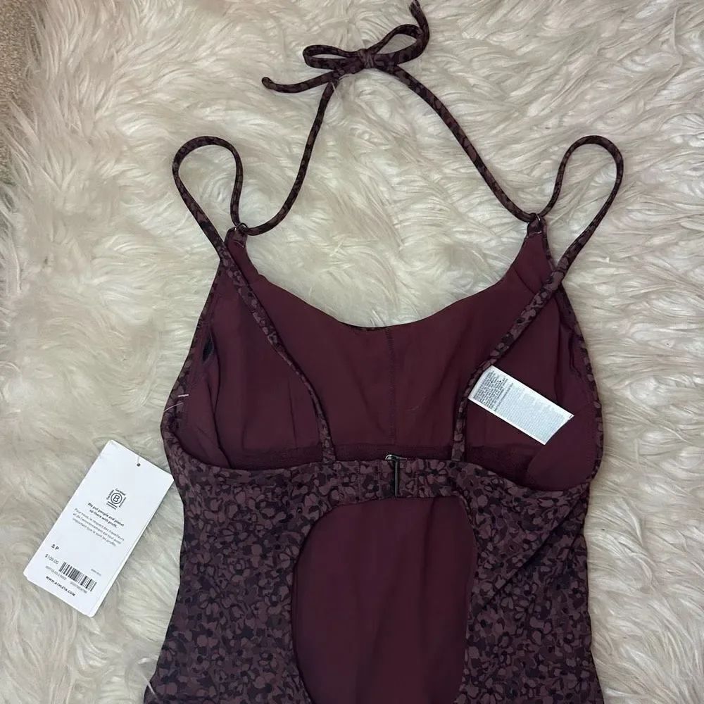 Athleta Keyhole One Piece Swimsuit - Picture 9 of 12